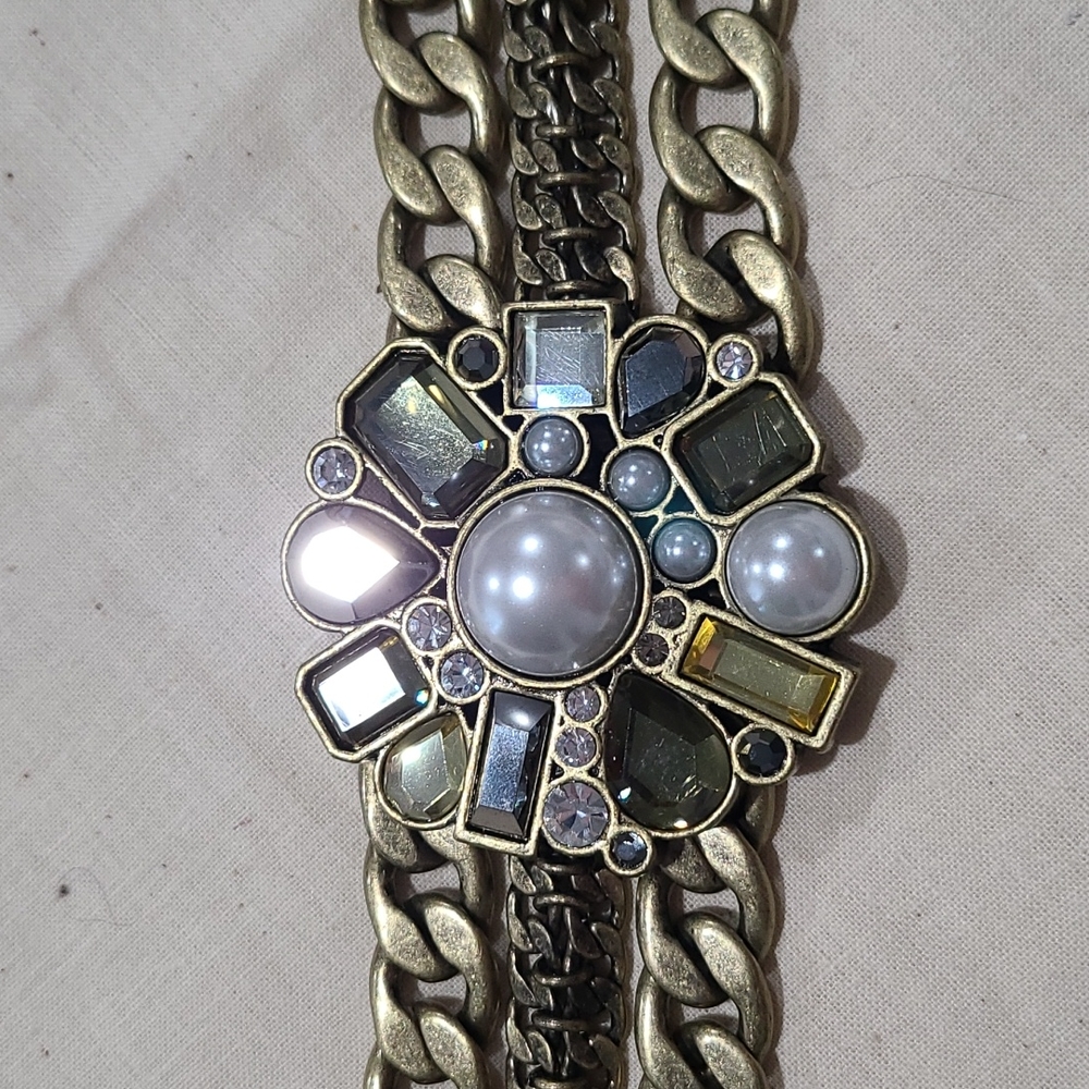 3/$18 Lia Sophia Flower Bracelet Lot 560
All items are packaged with care. - Picture 7 of 10